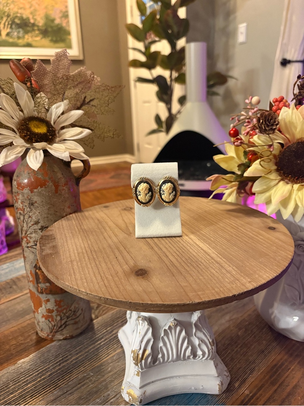 Black & Cream Cameo Oval Stud Earrings | Ornate Gold Tone